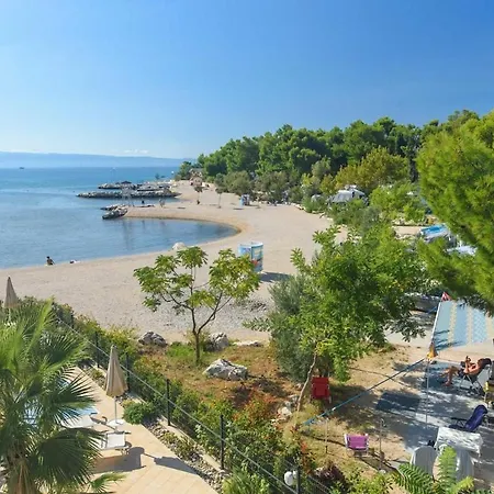 Apartment Digital Nomad Friends