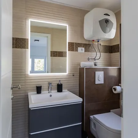 Apartment Digital Nomad Friends *