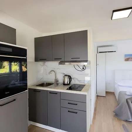 Apartment Digital Nomad Friends Split