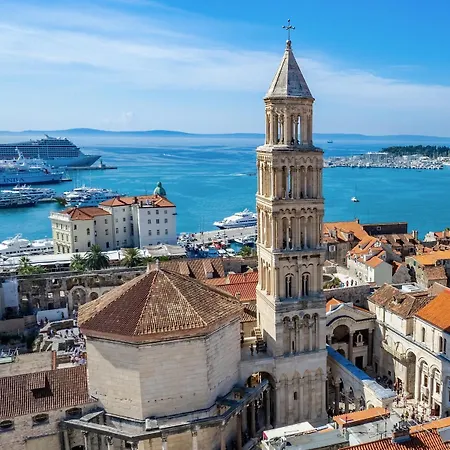 Digital Nomad Friends